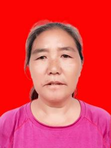杨明英