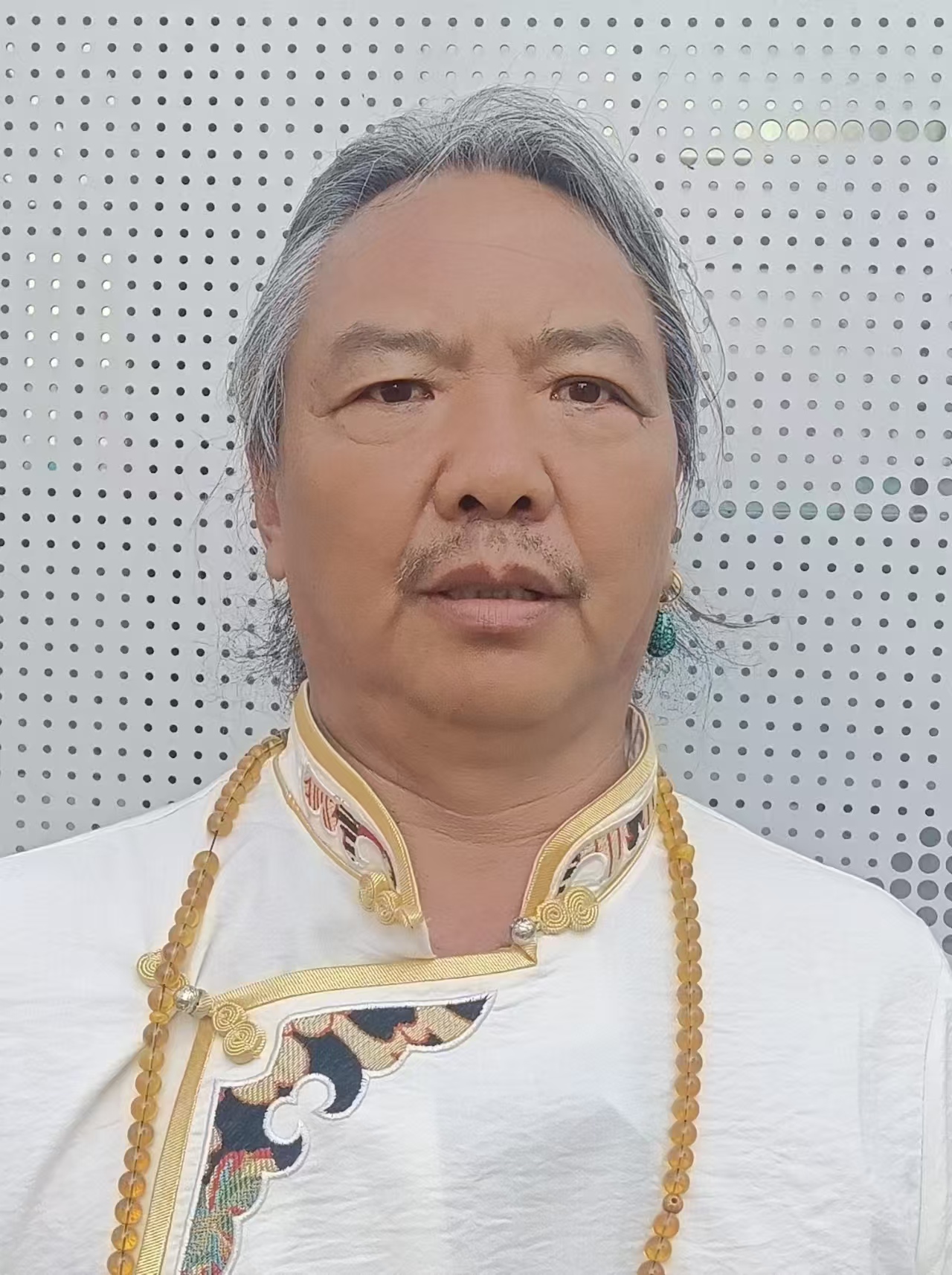 益西